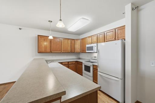 8200 W 33rd Street, 310, Minneapolis, MN 55426