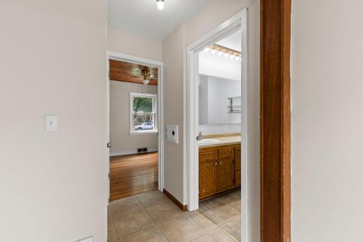 802 Center Street, North Mankato, MN 56003