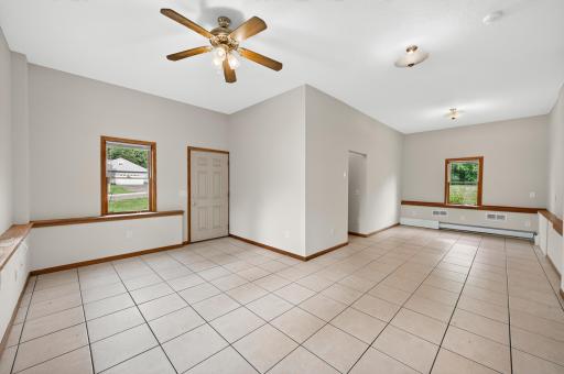6262 7th Street N, Oakdale, MN 55128