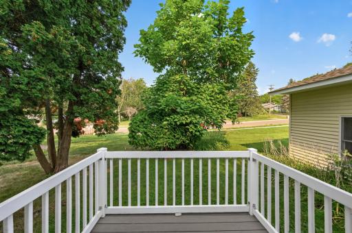 6262 7th Street N, Oakdale, MN 55128
