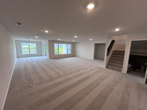 Huge LL rec room with extra bed and bath.