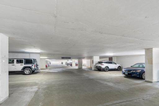 21-web-or-mls-433 S 7th St 1801-20.jpg