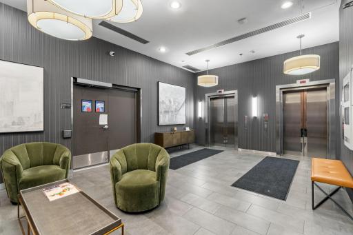 4-web-or-mls-433 S 7th St 1801-3.jpg