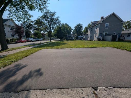 804 Oliver Avenue N, Minneapolis, MN 55411