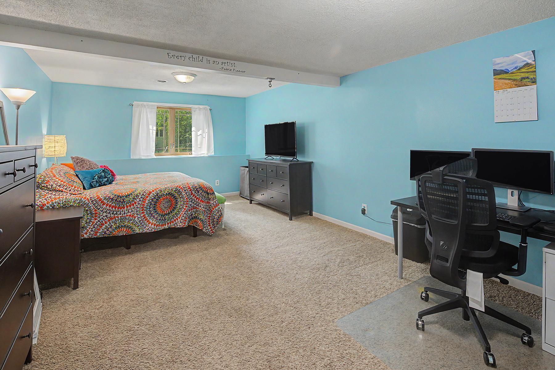 Flex Space used as Bedroom and Office