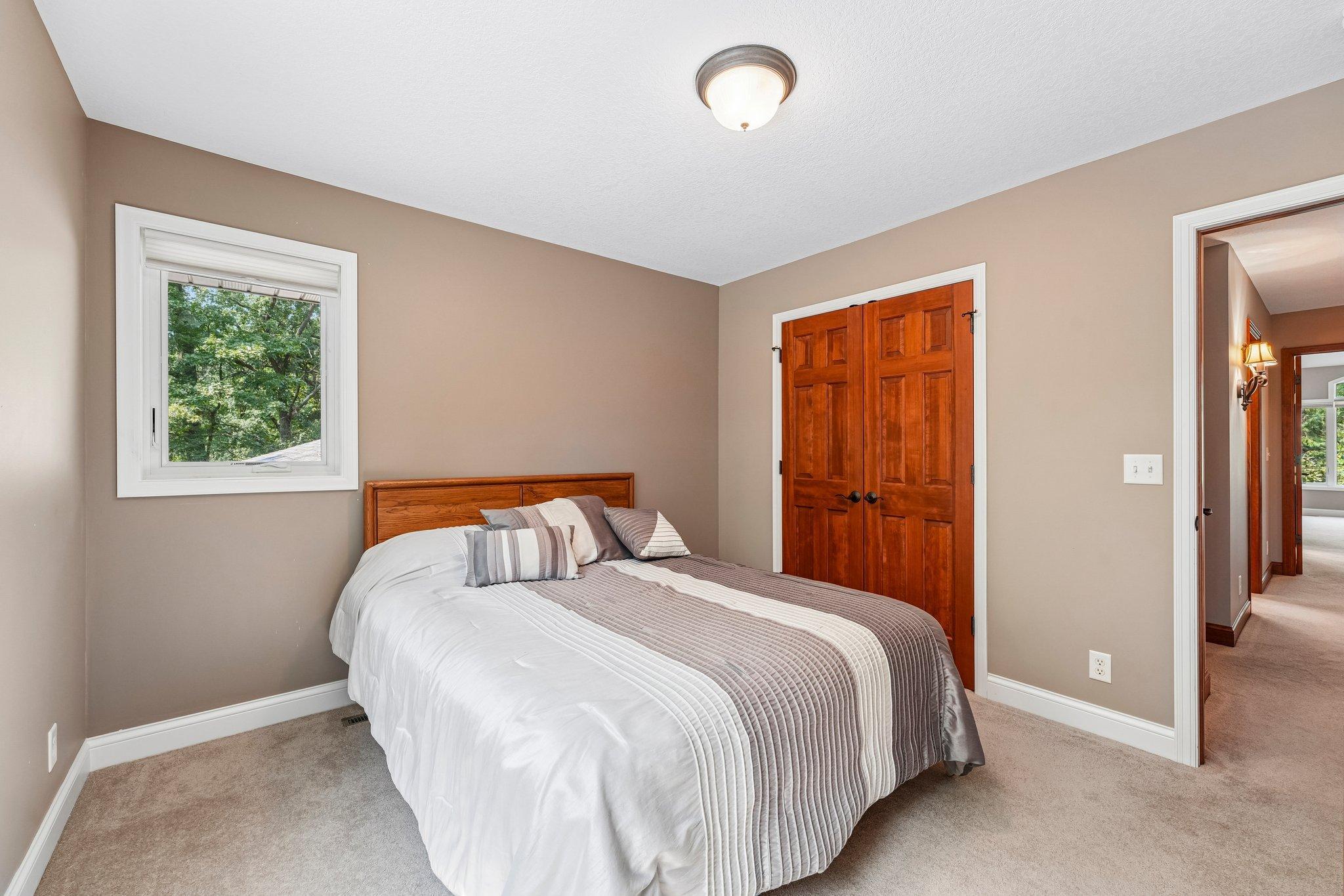 53-web-or-mls-102nd St-S1108-053.jpg