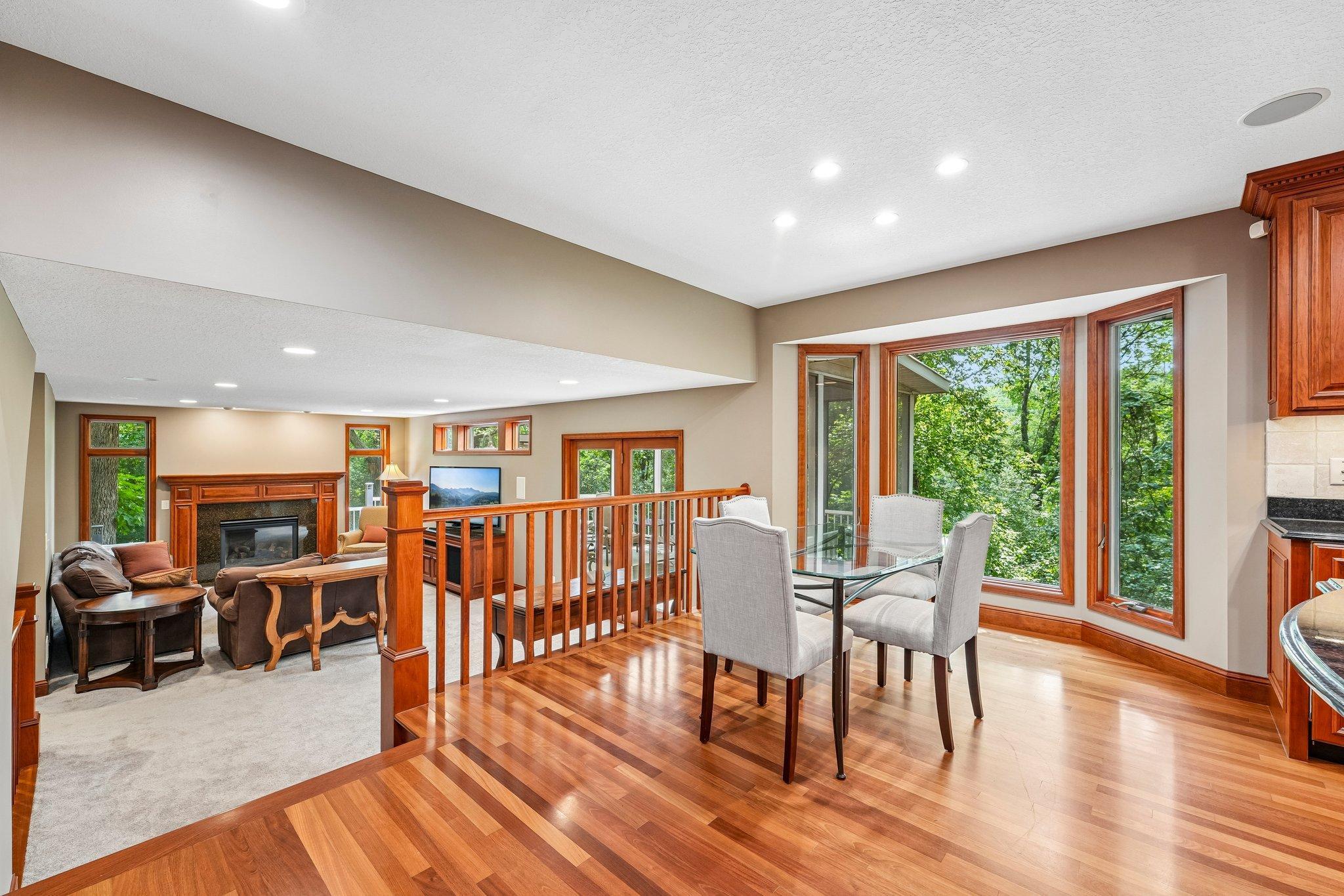 20-web-or-mls-102nd St-S1108-020.jpg