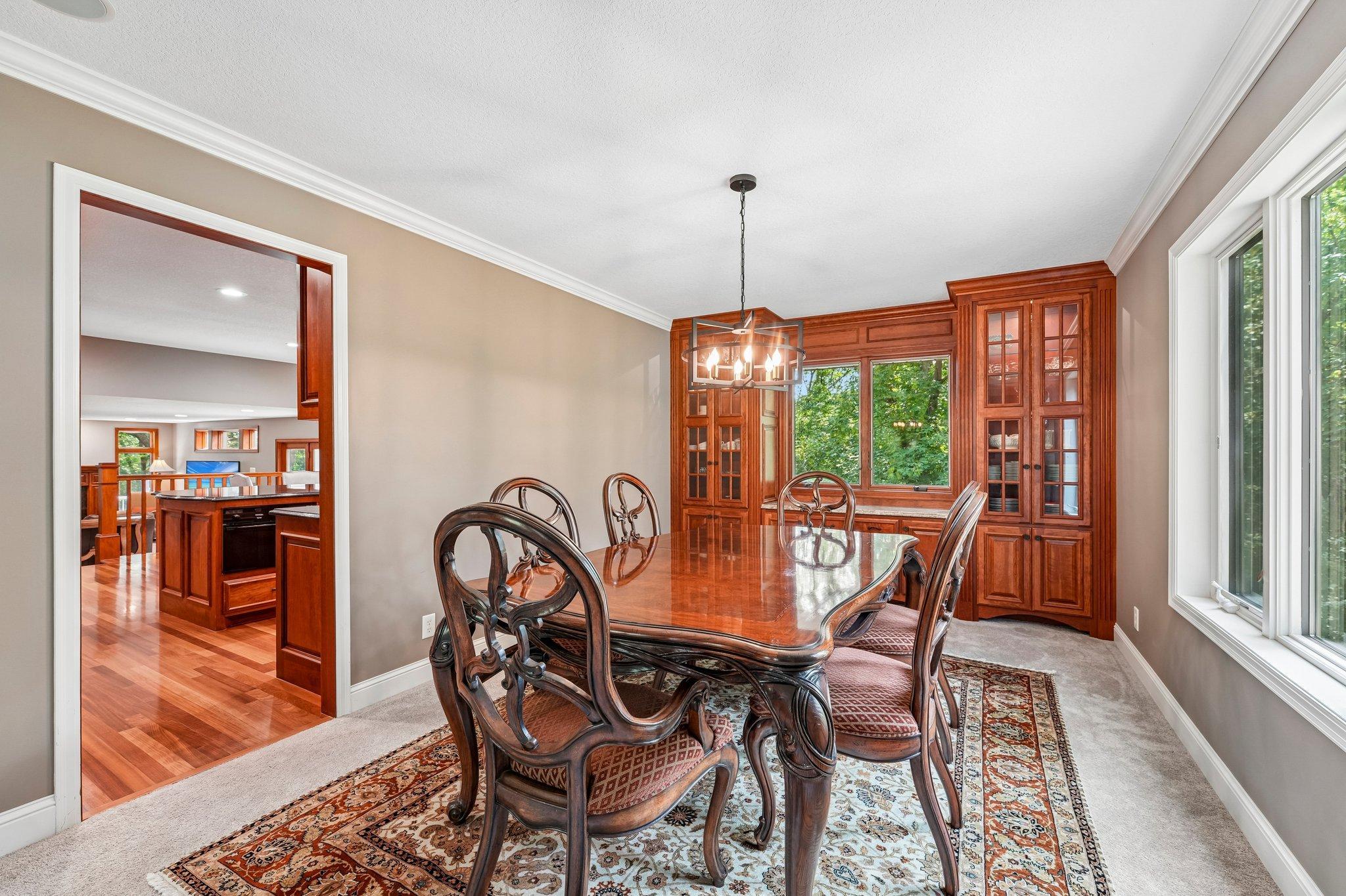 17-web-or-mls-102nd St-S1108-017.jpg