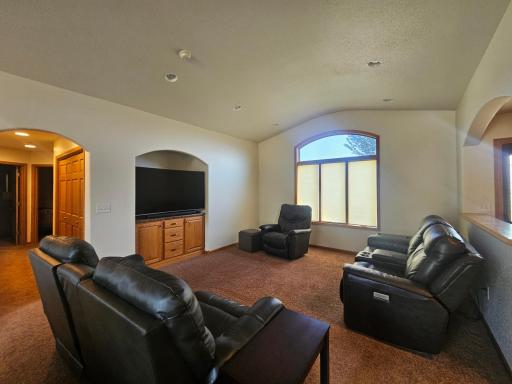 7580 Country Creek Road, Wahpeton, ND 58075