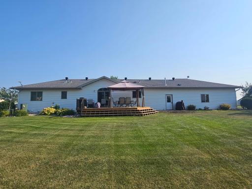 7580 Country Creek Road, Wahpeton, ND 58075