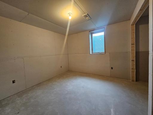 7580 Country Creek Road, Wahpeton, ND 58075