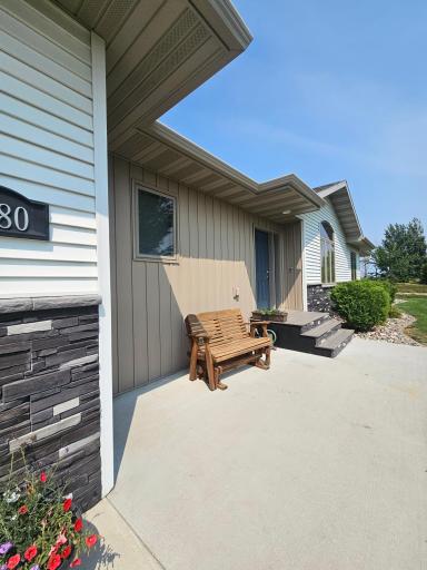 7580 Country Creek Road, Wahpeton, ND 58075