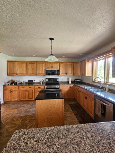 7580 Country Creek Road, Wahpeton, ND 58075