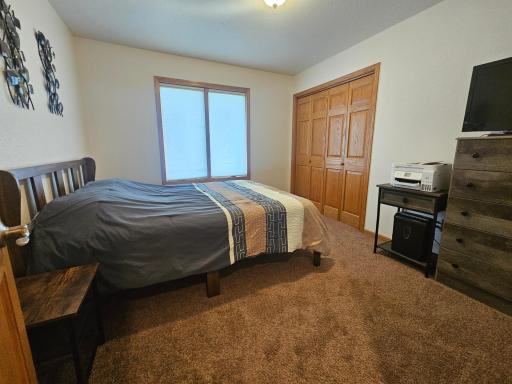 7580 Country Creek Road, Wahpeton, ND 58075
