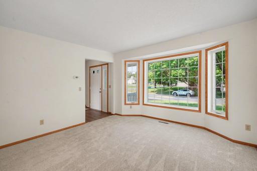 15087 93rd Place N, Maple Grove, MN 55369