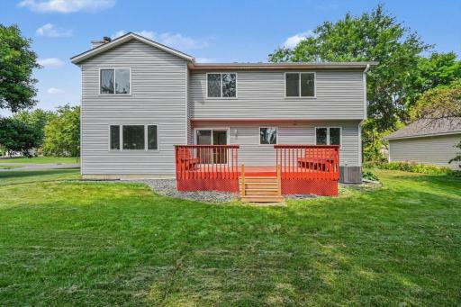 15087 93rd Place N, Maple Grove, MN 55369