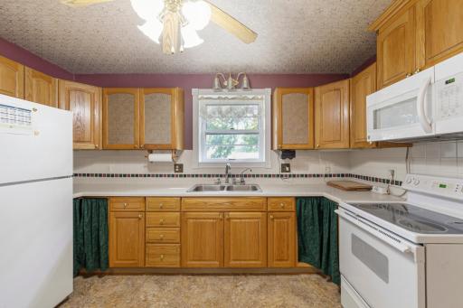 1009 South Street, Jackson, MN 56143