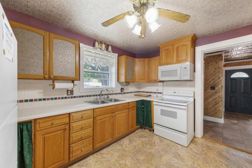 1009 South Street, Jackson, MN 56143