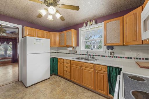 1009 South Street, Jackson, MN 56143