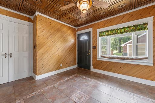 1009 South Street, Jackson, MN 56143