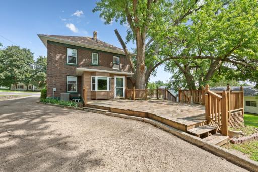 1009 South Street, Jackson, MN 56143