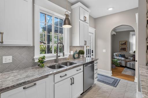 847 Ashland Avenue, Saint Paul, MN 55104