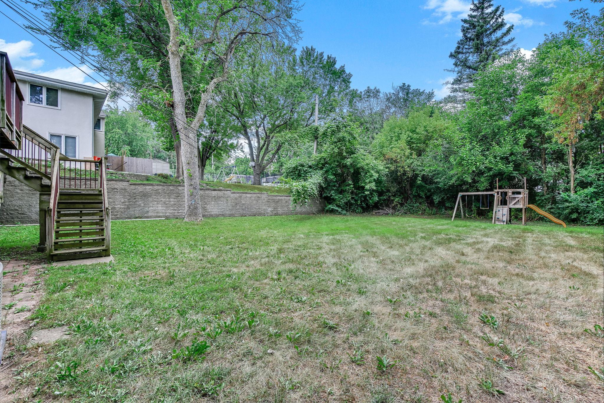 3-web-or-mls-6218 France Ave-Exterior-03.jpg