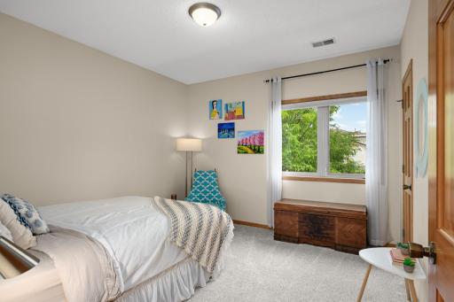 7333 Bolton Way, Inver Grove Heights, MN 55076