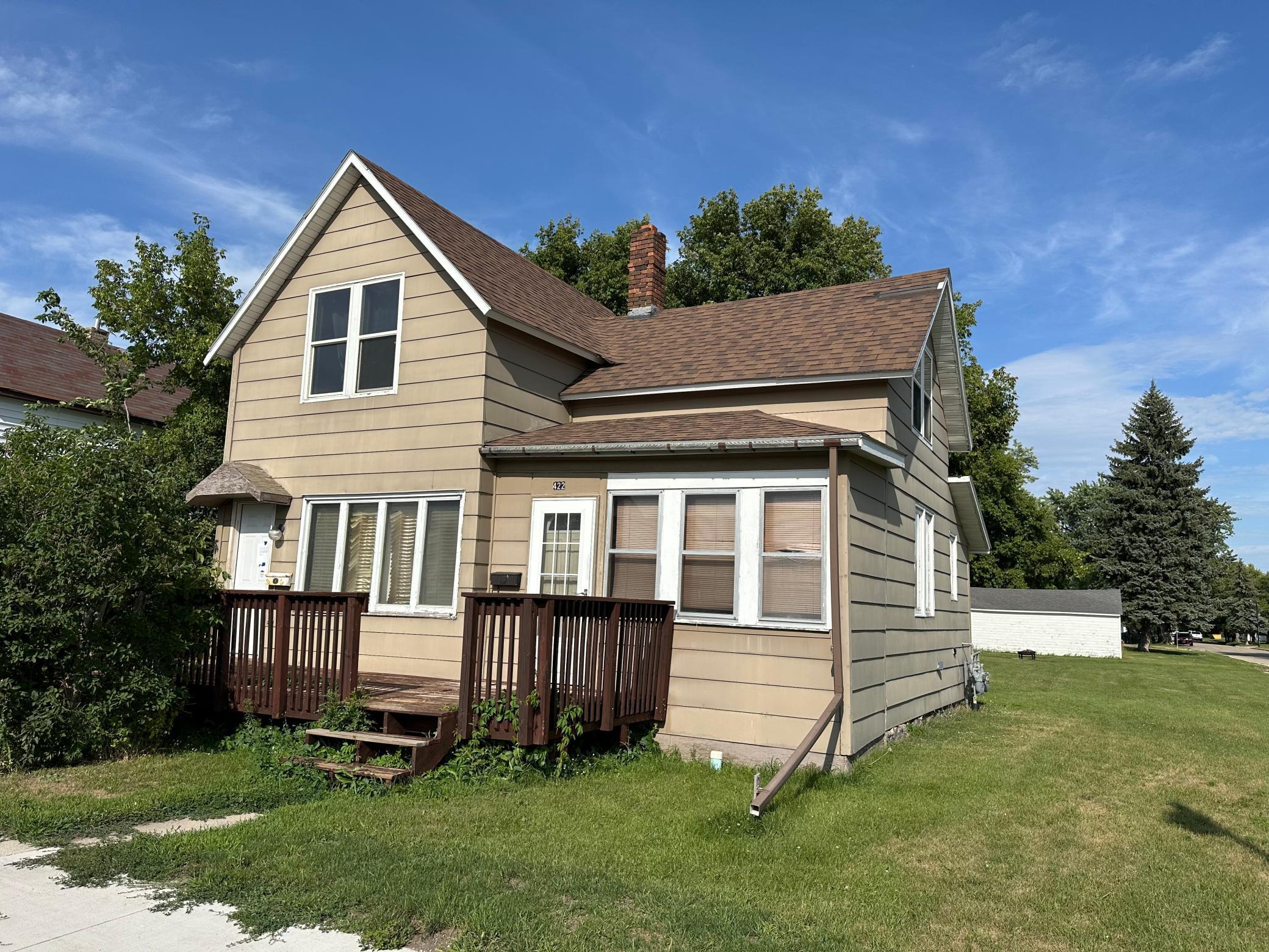 422 Conley Avenue S, Thief River Falls, MN 56701