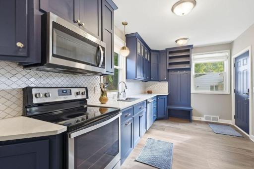 Updated Kitchen 19x9