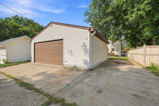 2.5 bay garage 26x26 with 26x10 RV spot
