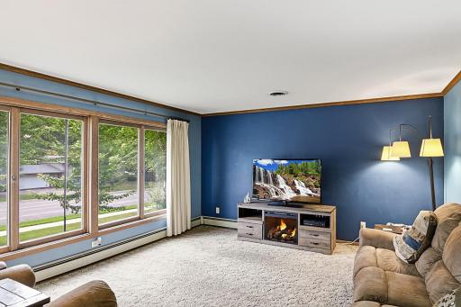 Spaciuous Living room