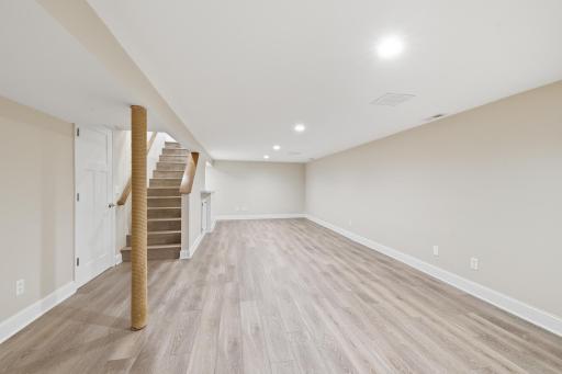 8024 Upton Avenue S, Bloomington, MN 55431