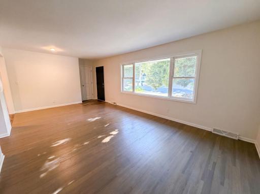 listing_5.jpg