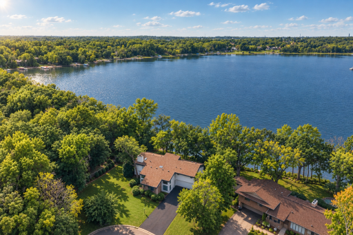 5605 Evergreen Lane N, Plymouth, MN 55442