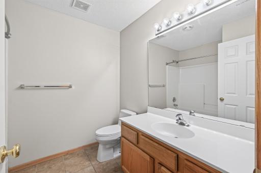 2nd Full bath on upper level