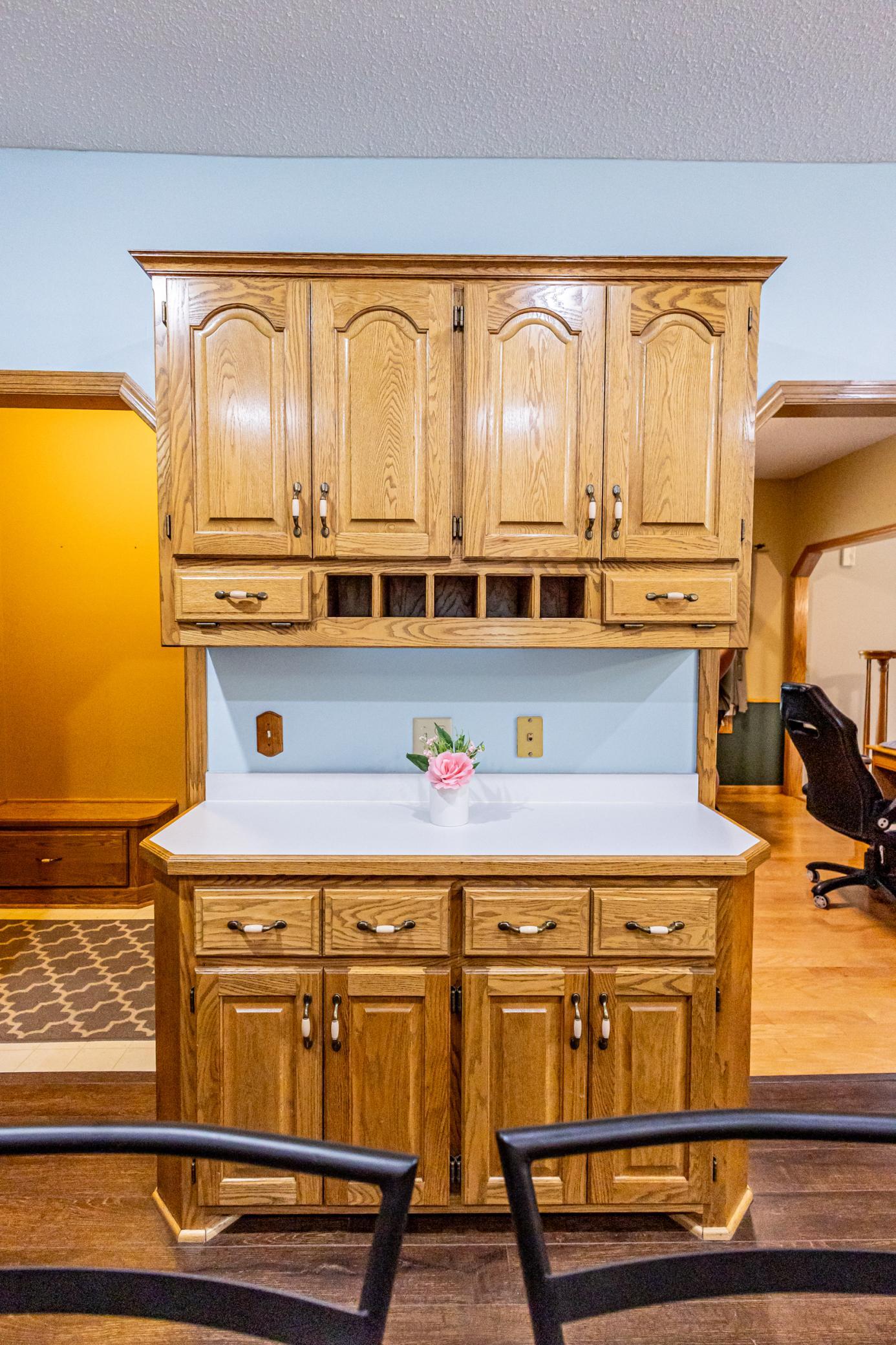 Lots of kitchen storage