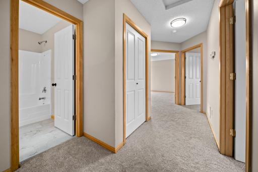 808 Lindsey Lane, Belle Plaine, MN 56011