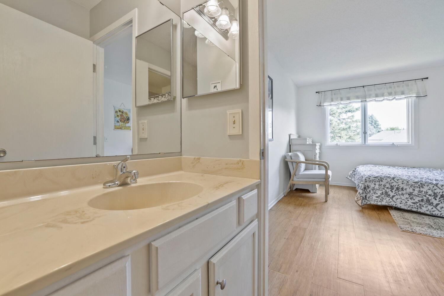 7267 Unique sink/vanity combo in walk in closet
