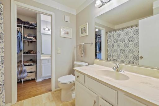 7267 Hunters Run, 46C, Eden Prairie, MN 55346