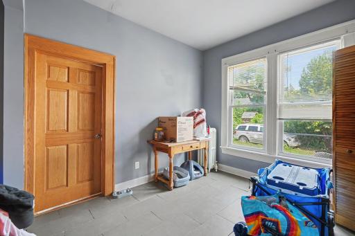 Main floor bonus room