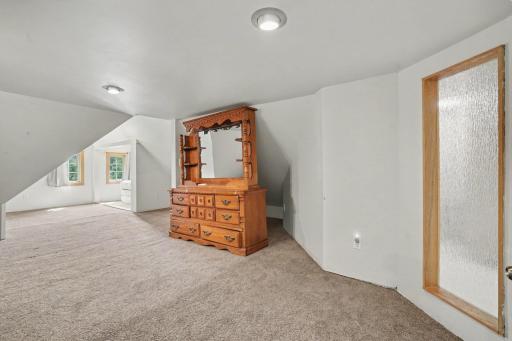 3rd floor den