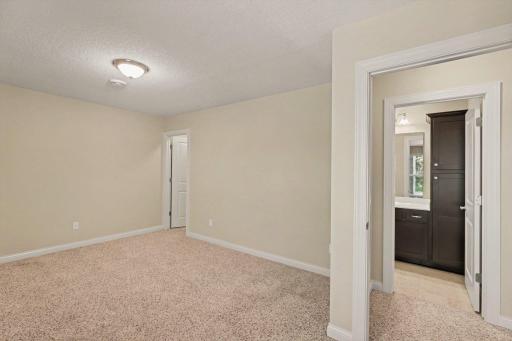 16410 61st Avenue N, Plymouth, MN 55446
