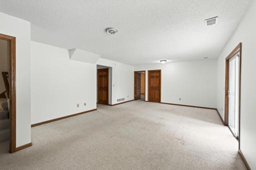 1528 Briarknoll Drive, New Brighton, MN 55112