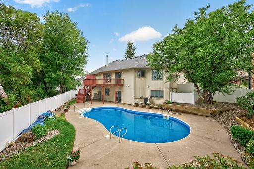 1528 Briarknoll Drive, New Brighton, MN 55112