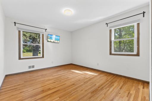 10112 Nord Avenue S, Bloomington, MN 55437