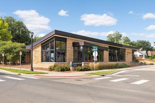 The fantastic neighborhood library