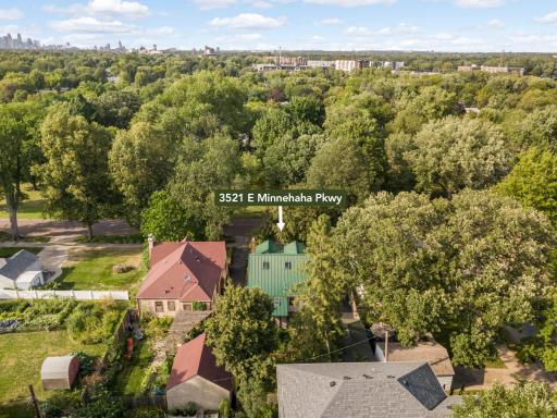 This home faces Minnehaha Parkway