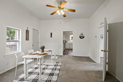 15-web-or-mls-918 Edgerton St, Saint Paul, MN_0018.jpg