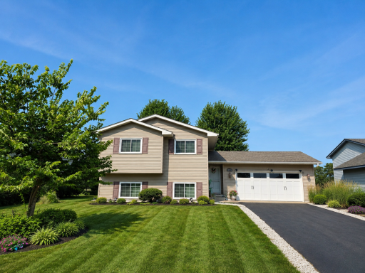 Photo for 9748 Hames Court S, Cottage Grove, MN 55016 - listing #7123970 9748 Hames Court S, Cottage Grove, MN 55016